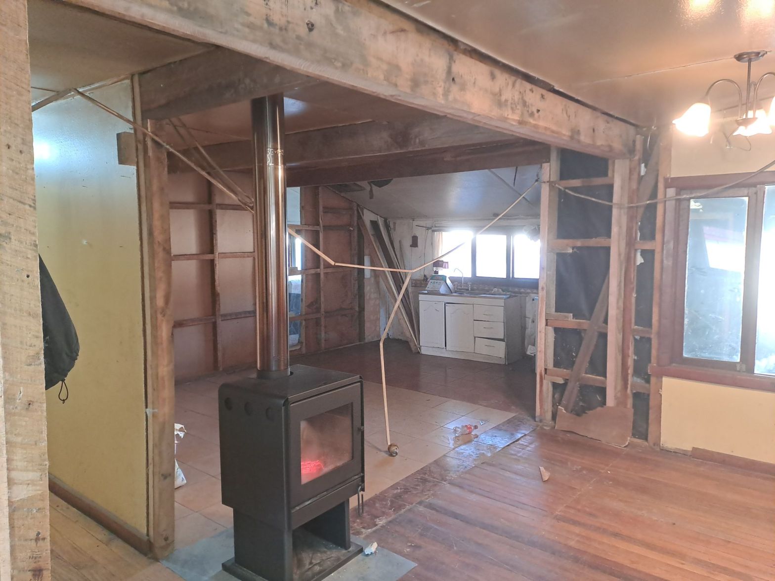 Reparación estructural en construcción antigua